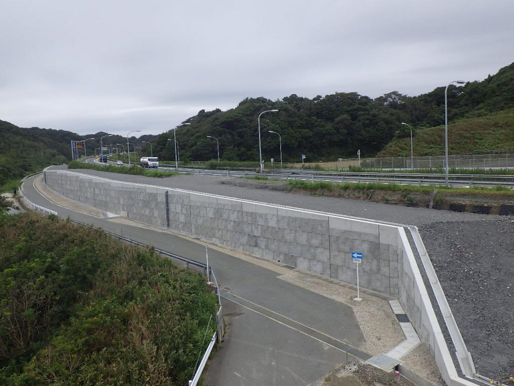 国土交通省発注 浜松西部地区道路整備工事 湖西市白須賀 施工実績 静岡県磐田市の土木 総合建設会社 株式会社鈴恭組